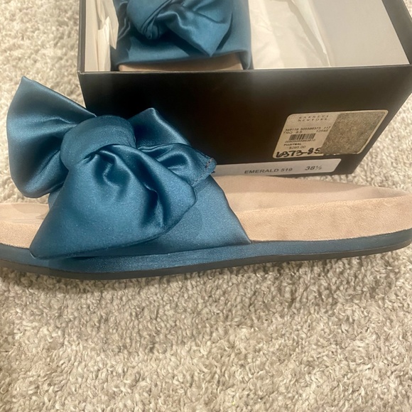 Barneys New York satin bow slides - Picture 4 of 4